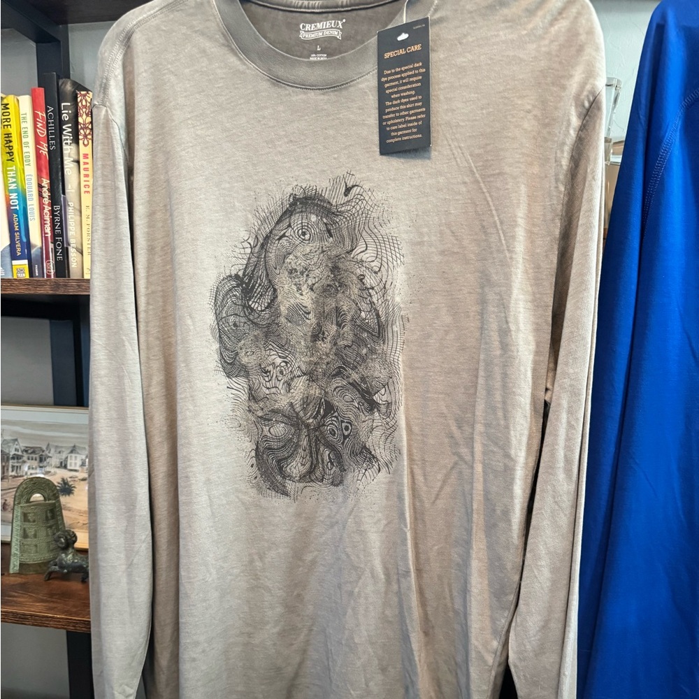 Men’s long sleeve T-shirt by Cremieux. Size large